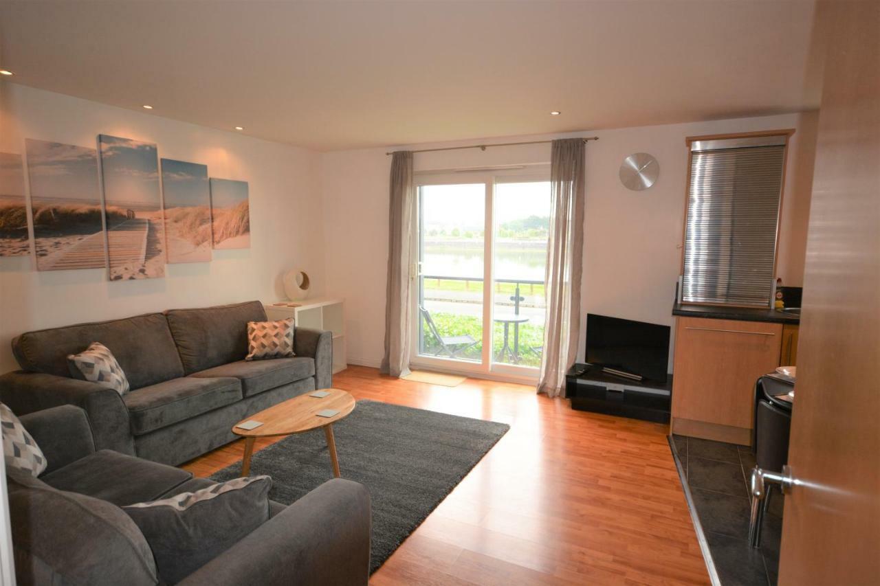 Coastal Apartments - Wales สวอนซี ภายนอก รูปภาพ