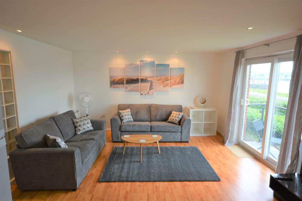 Coastal Apartments - Wales สวอนซี ภายนอก รูปภาพ